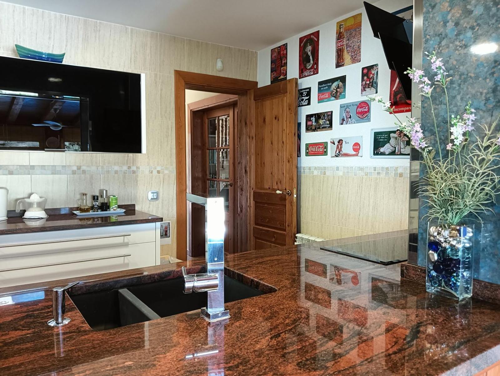 Riudecanyes Villa Du Lac Speciale Pour Famille Avec Enfant מראה חיצוני תמונה